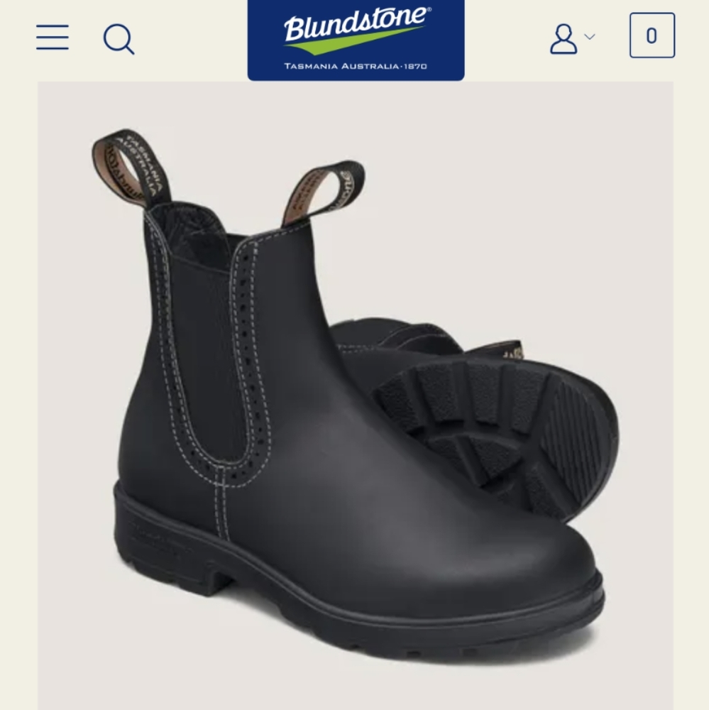 Blundstone black high top boots. Chelsea boots.